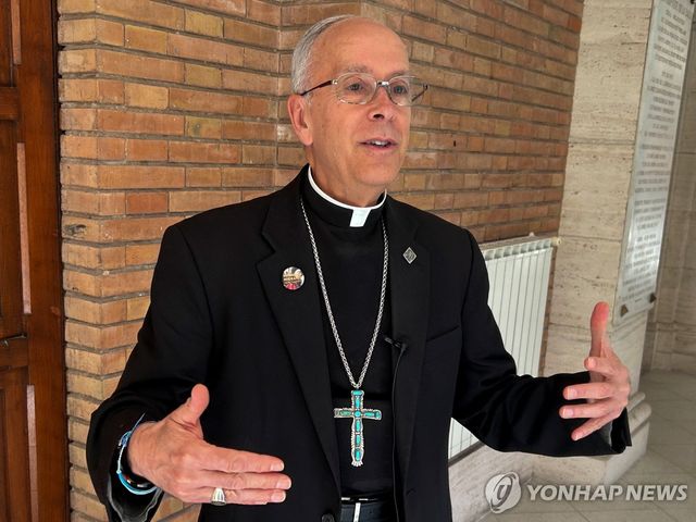 엘패소 교구의 마크 자이츠 주교