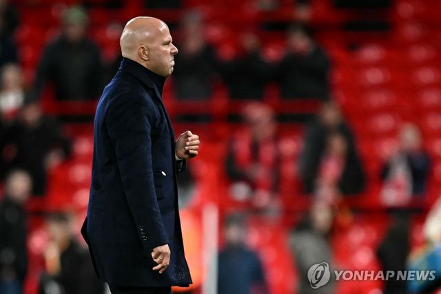 리버풀 슬롯 감독