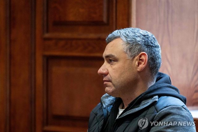 송환 재판받는 볼로디미르 주라울레우