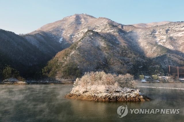 무주 양수발전소 하류의 무주호