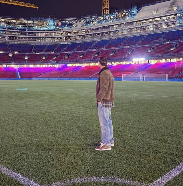 캄노우 그라운드에서 셀카를 남긴 리오넬 메시