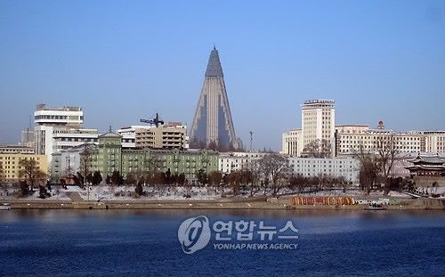 류경호텔 보이는 평양 중심부 