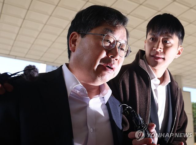 출근하는 노만석 검찰총장 대행