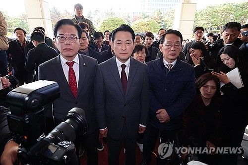 대검 항의방문한 국민의힘 의원들