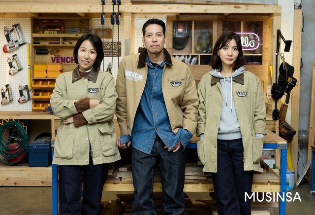 새 워크웨어를 착용한 모습