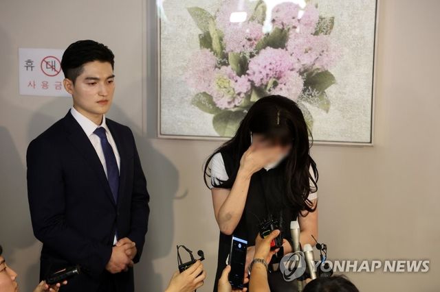 돌려차기 사건 피해자