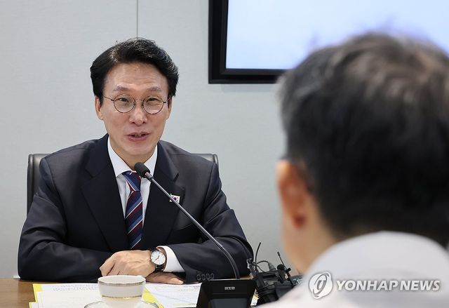 권역응급의료센터 현장점검 나선 김민석 국무총리