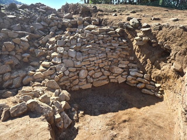 초축 체성 내벽