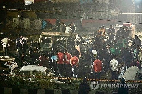 인도 델리 차량 폭발 사고 현장