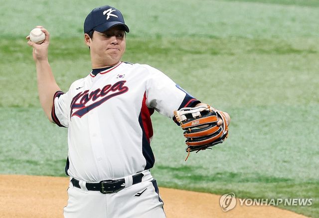 몸 푸는 노시환