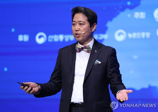 2025 미래경제포럼 강연하는 최고조 주한 가나대사