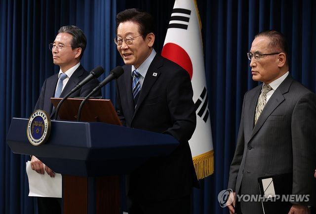 한미 팩트시트 타결 발표, 취재진 질문에 답하는 이재명 대통령