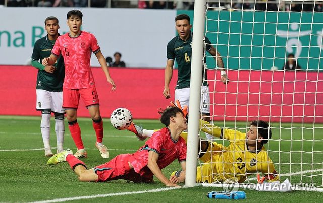 이재성, '헤딩슛 받아라'