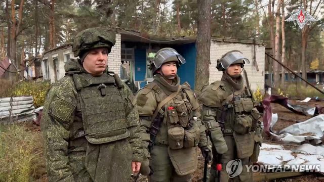 러시아 쿠르스크 지뢰제거 작업 투입돼 훈련 받는 북한 공병들