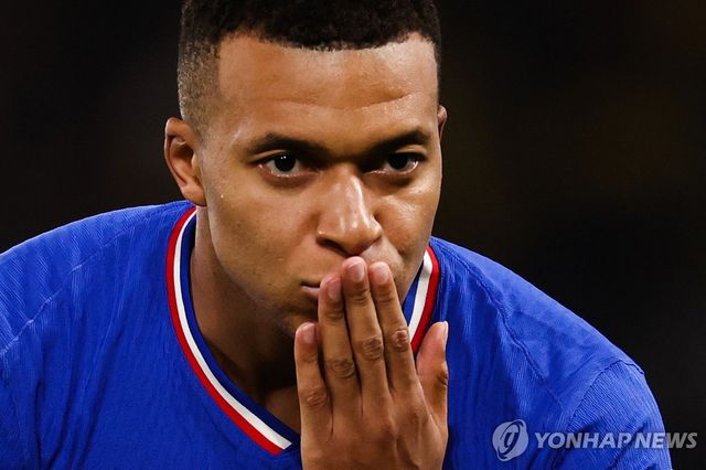 세리머니 하는 음바페