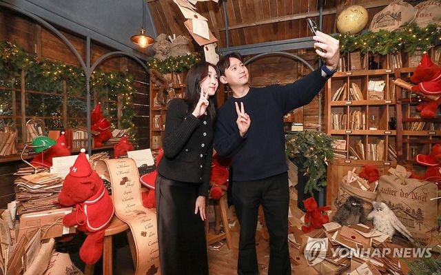 더현대 서울, 크리스마스 시즌 맞이 '해리의 크리스마스 공방' 선봬