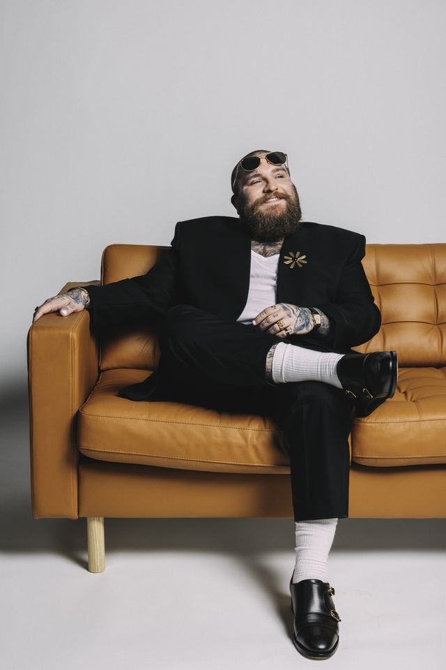 '루즈 컨트롤' 테디 스윔스