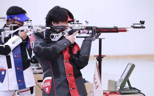 조준하는 백승학