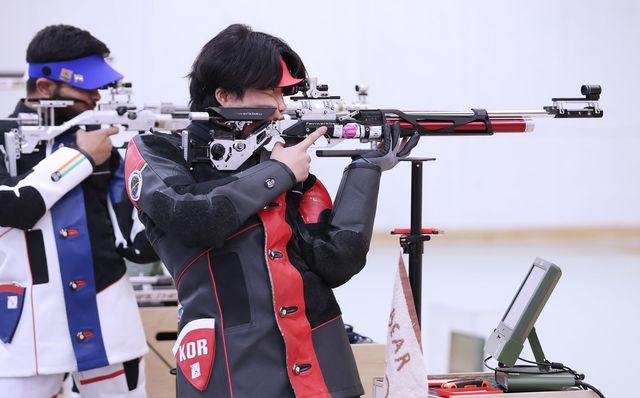 조준하는 백승학