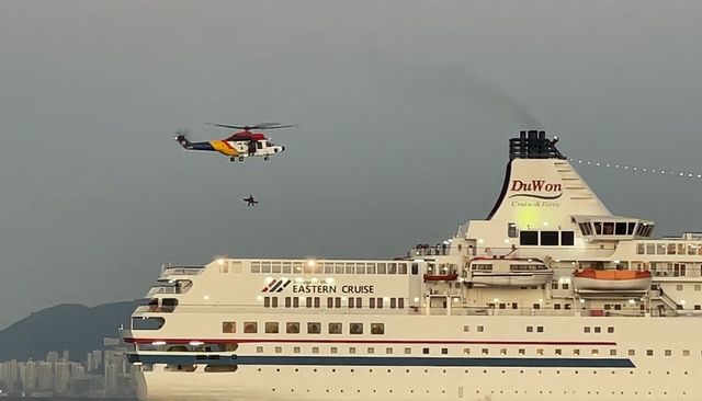 응급 환자 구조 장면