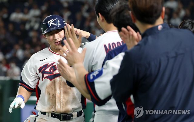 안현민, 추격의 솔로포