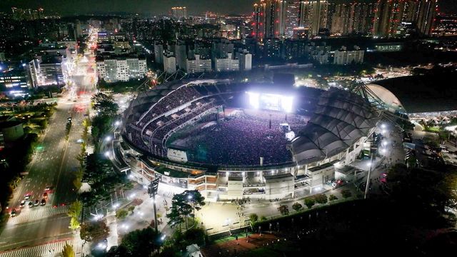 공연열기로 가득한 고양종합운동장