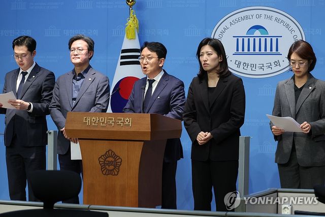 한강버스 운항 전면 중단 촉구