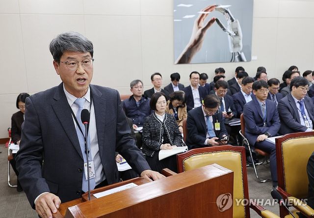 인사말하는 반상권 직무대리