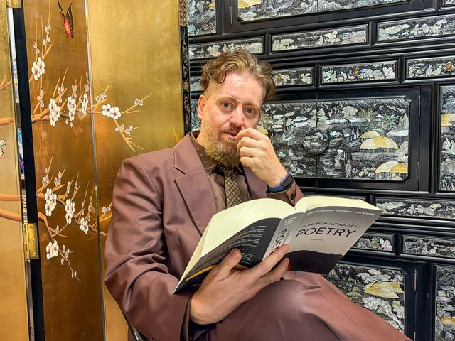 연합뉴스와 인터뷰를 하는 남아공 출신 루이스 교수