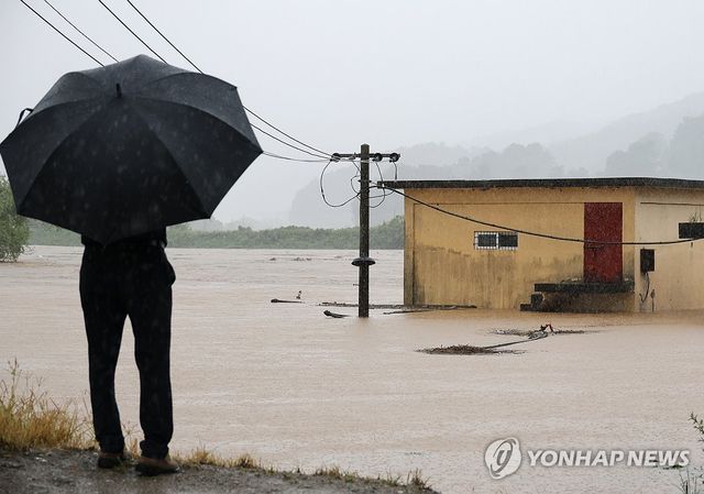 물에 잠긴 청주 오송 일대