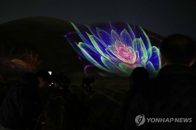 빛으로 물드는 경주 APEC의 밤