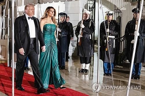 사우디 왕세자 만찬에 참석한 트럼프 대통령 부부