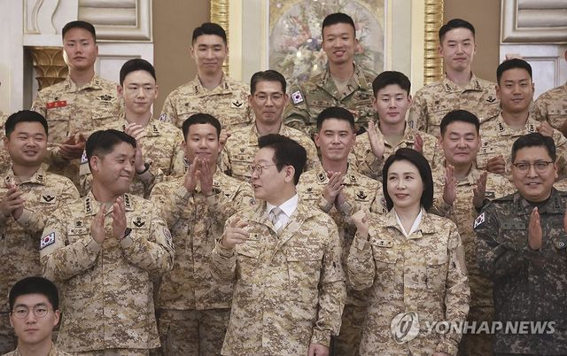 이재명 대통령, 아크부대 장병 격려