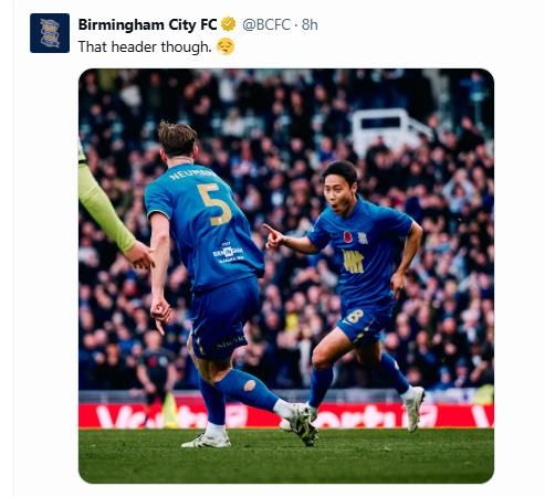 포츠머스전에서 선제 결승 골을 넣고 포효하는 버밍엄 백승호(오른쪽).