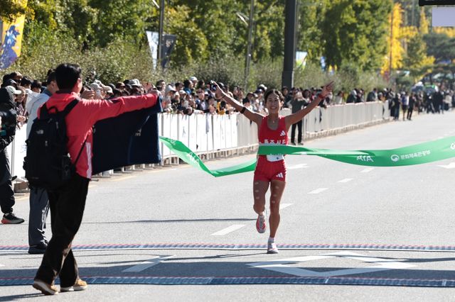 임예진, JTBC서울마라톤 여자부 우승