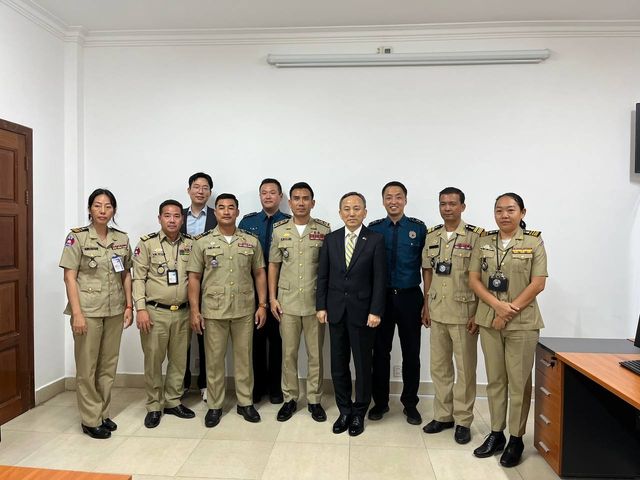 박일 정부대표, 한-캄보디아 코리아 전담반 사무실 방문