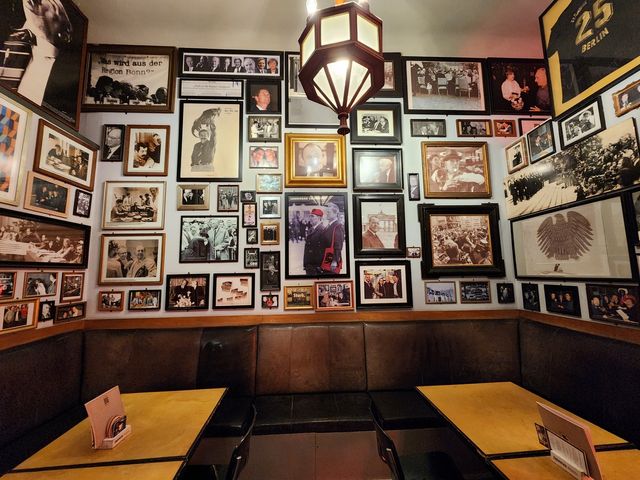 [베를린=연합뉴스] 이광빈 기자 = 베를린의 레스토랑 '슈탠디게 페어트레퉁'의 내부 모습 ※ 재판매 및 DB 금지