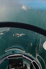 해상 목표물을 공격하는 중국군 전투기