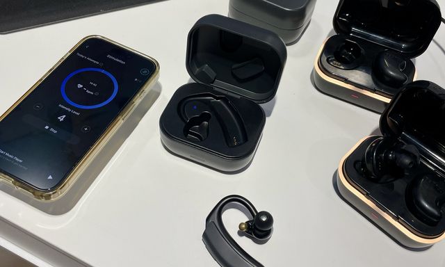 오션스바이오의 무선이어폰 '비코즈유'(Becozu)