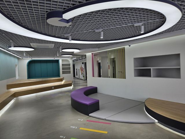 종로 청소년문화의 집 2층