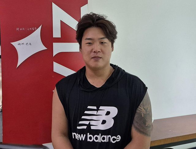 인터뷰하는 강백호