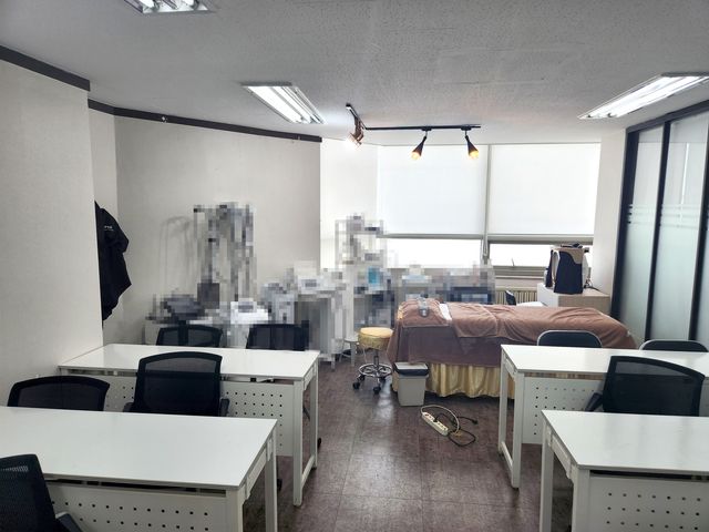 전국 뷰티숍 업주 상대 불법 레이저 의료기기 교육 및 판매 세미나 개최한 현장