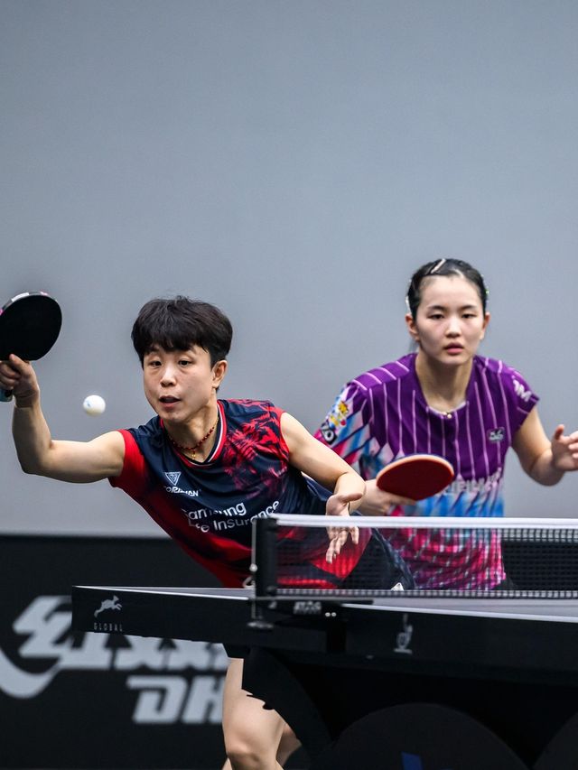 여자복식에 나선 주천희(왼쪽)와 김나영