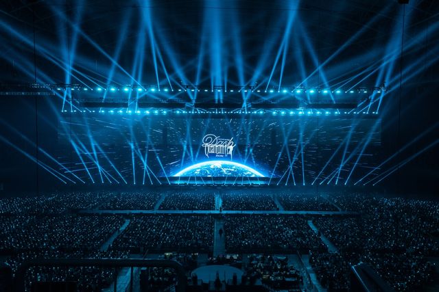 플레이브 콘서트 사진