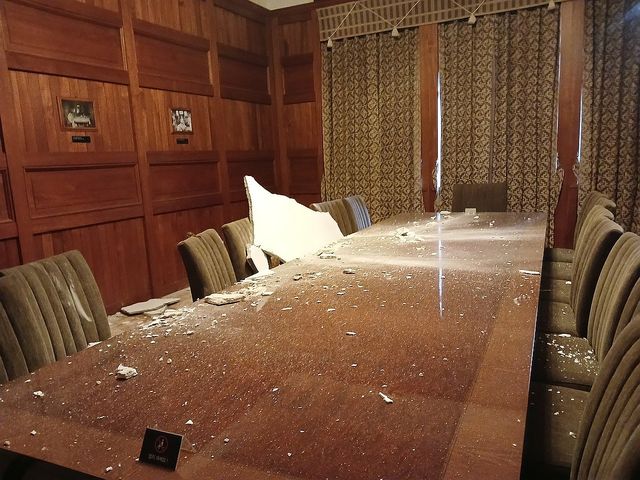 마감재 떨어진 경교장 전시관 내부 모습