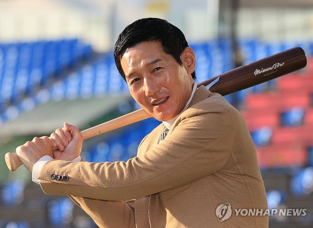 LG트윈스 염경엽 감독 '우승 스윙'