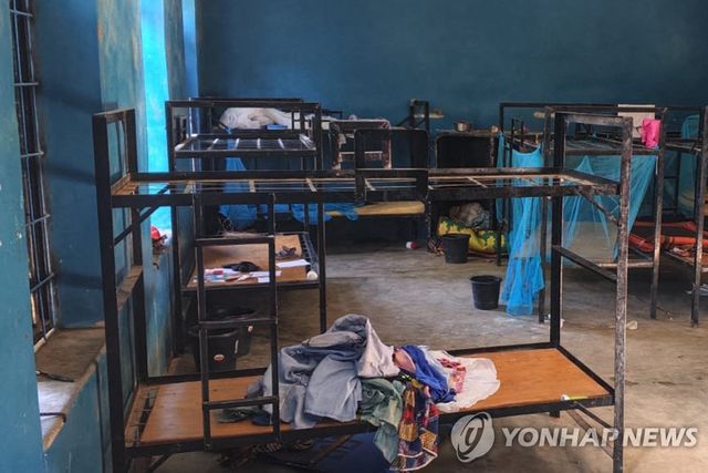 대규모 납치 사건 발생한 나이지리아 세인트메리스 학교 기숙사