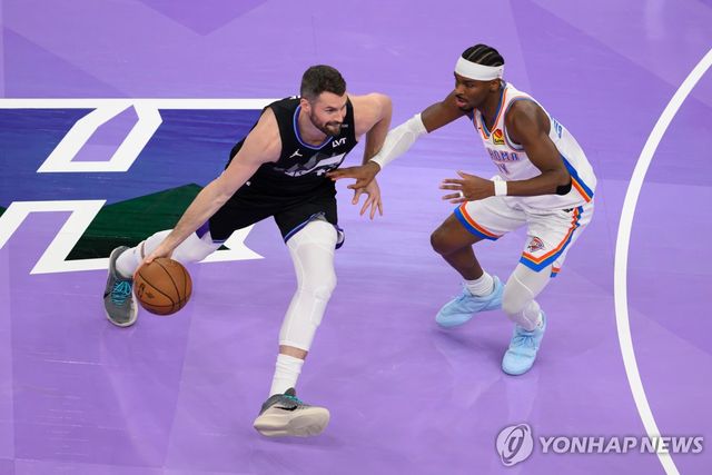 샤이 길저스알렉산더(오른쪽)