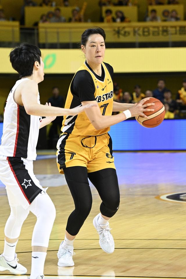 청주 KB의 박지수