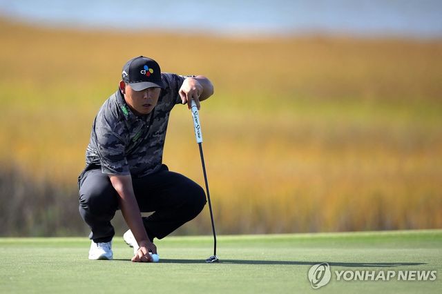 김시우의 3라운드 경기 모습